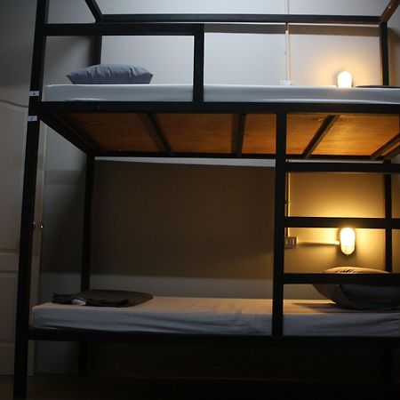 The Mixx Hostel Bangkok Exterior foto