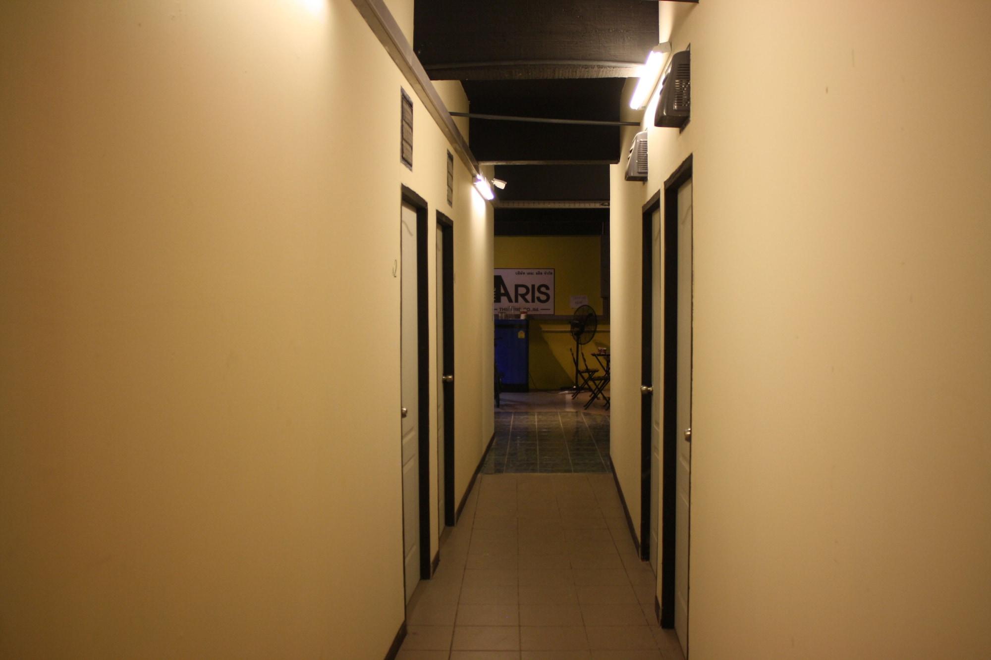 The Mixx Hostel Bangkok Exterior foto