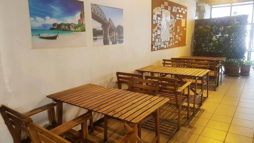 The Mixx Hostel Bangkok Exterior foto