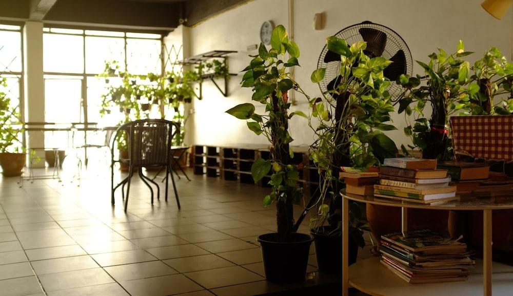 The Mixx Hostel Bangkok Exterior foto